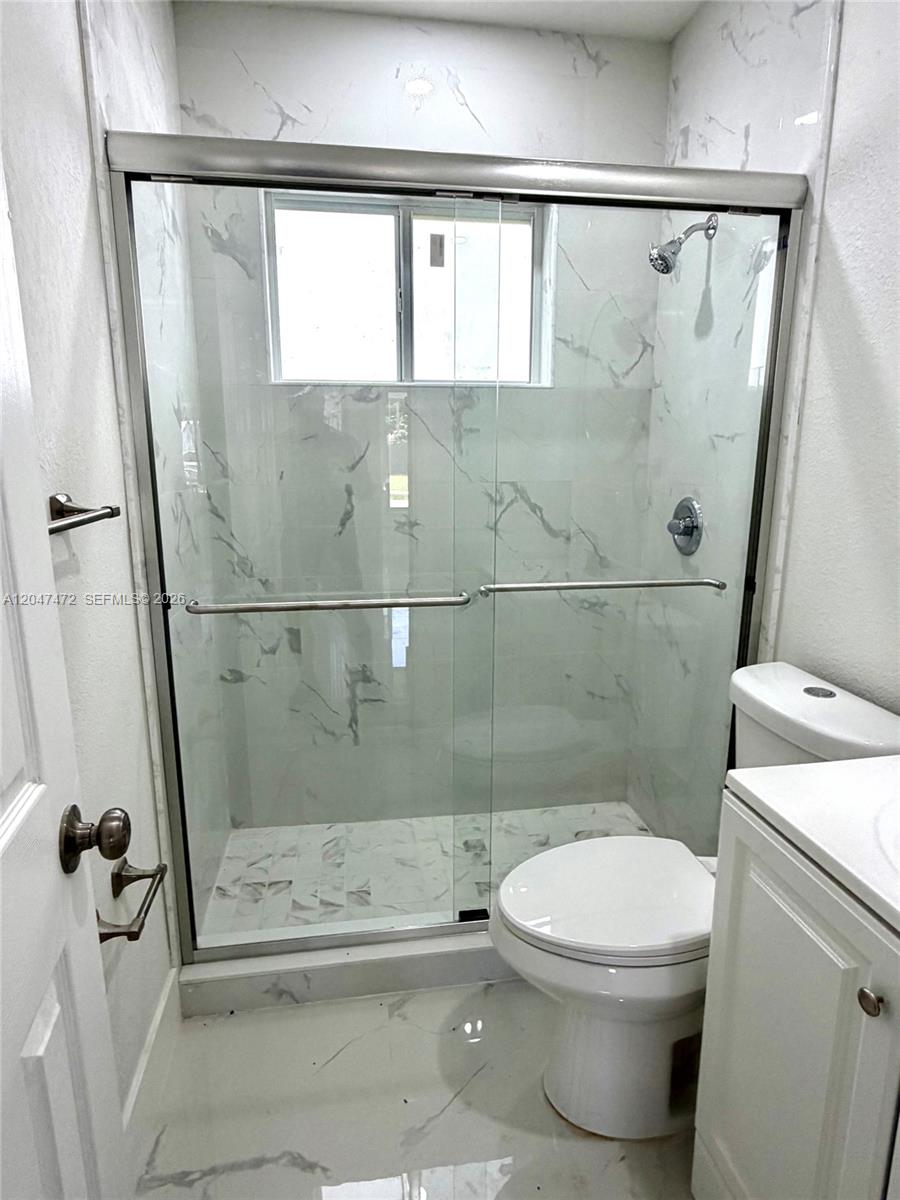 2150 N 66th Avenue Property Photo 22