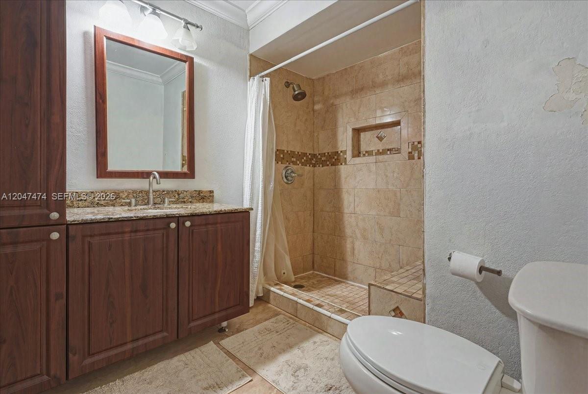 7850 W 16th Avenue Property Photo 15
