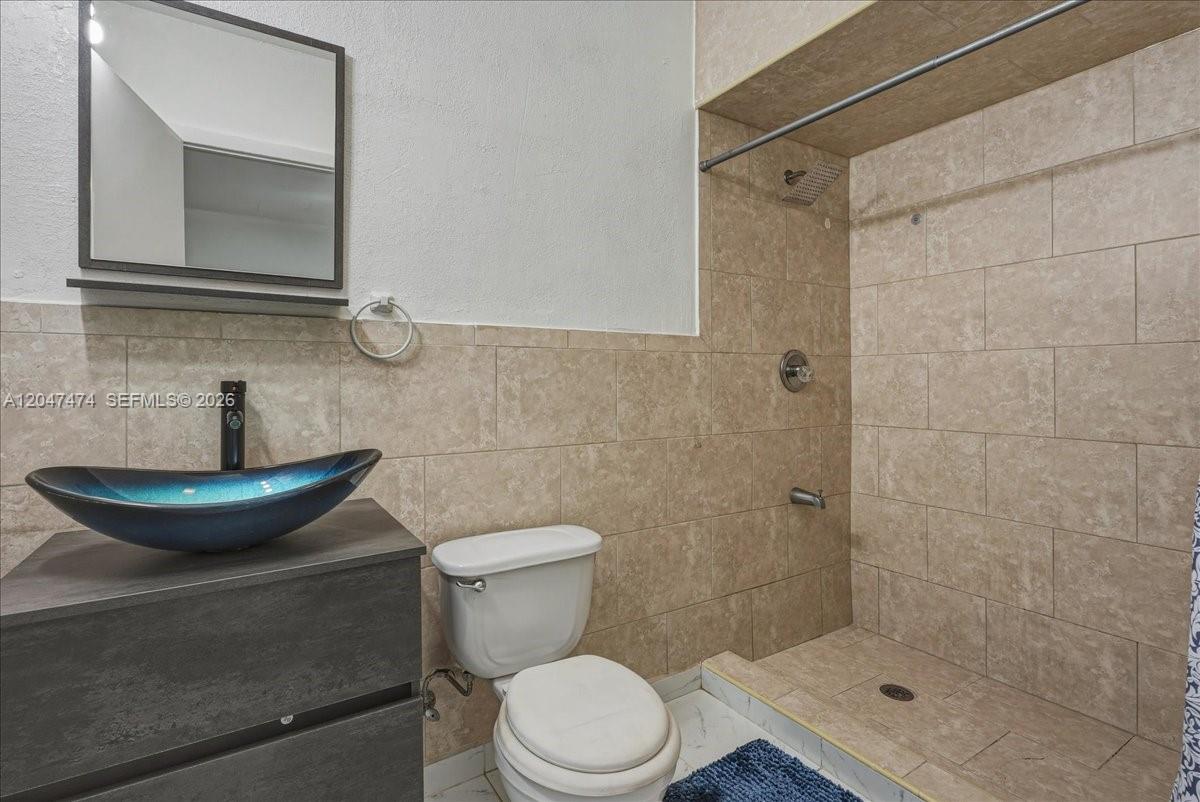 7850 W 16th Avenue Property Photo 23