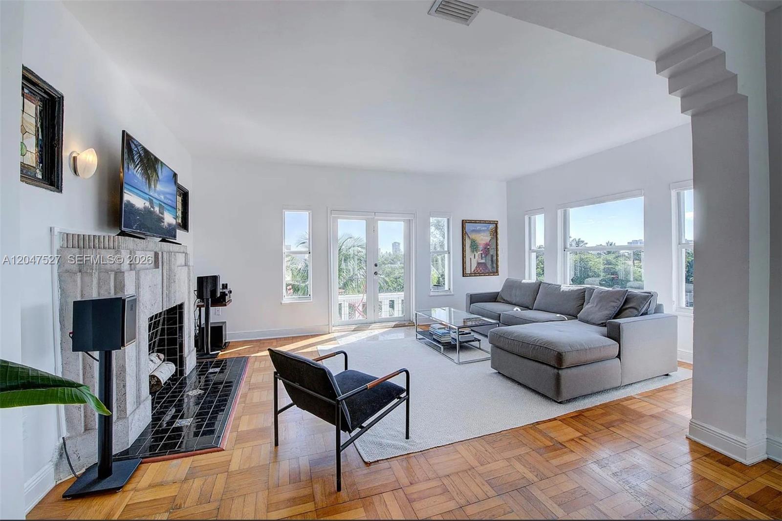 4035 N Meridian Avenue Ph Property Photo 6