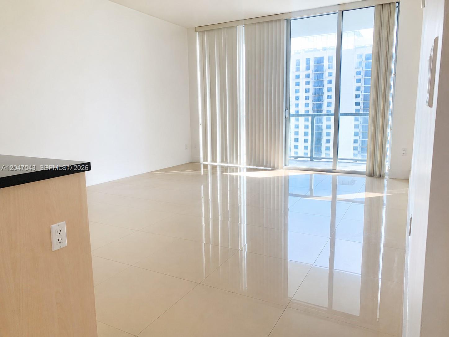 A12047543 Property Photo 3