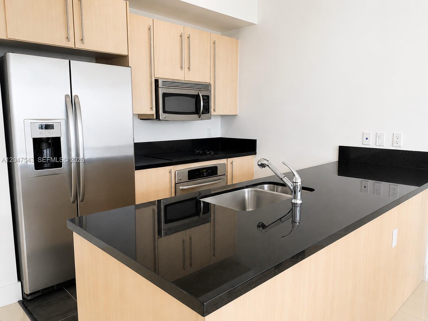 A12047543 Property Photo 5