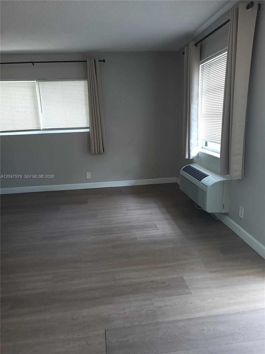 A12047579 Property Photo 6