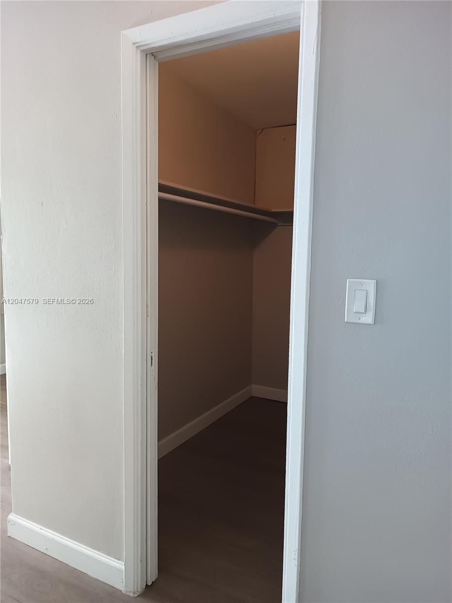 A12047579 Property Photo 8