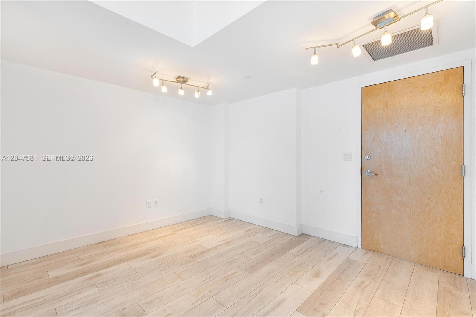 350 S Miami Avenue 2108 Property Photo 34