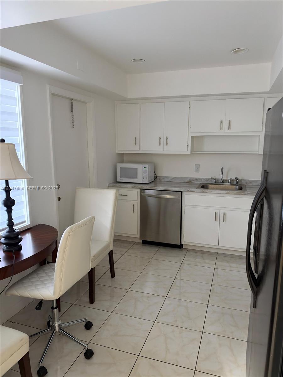 4500 Gefion Court 304 Property Photo 4