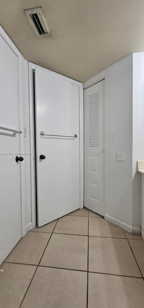 990 Coral Club Drive 990 Property Photo 12