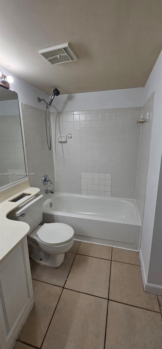 990 Coral Club Drive 990 Property Photo 13