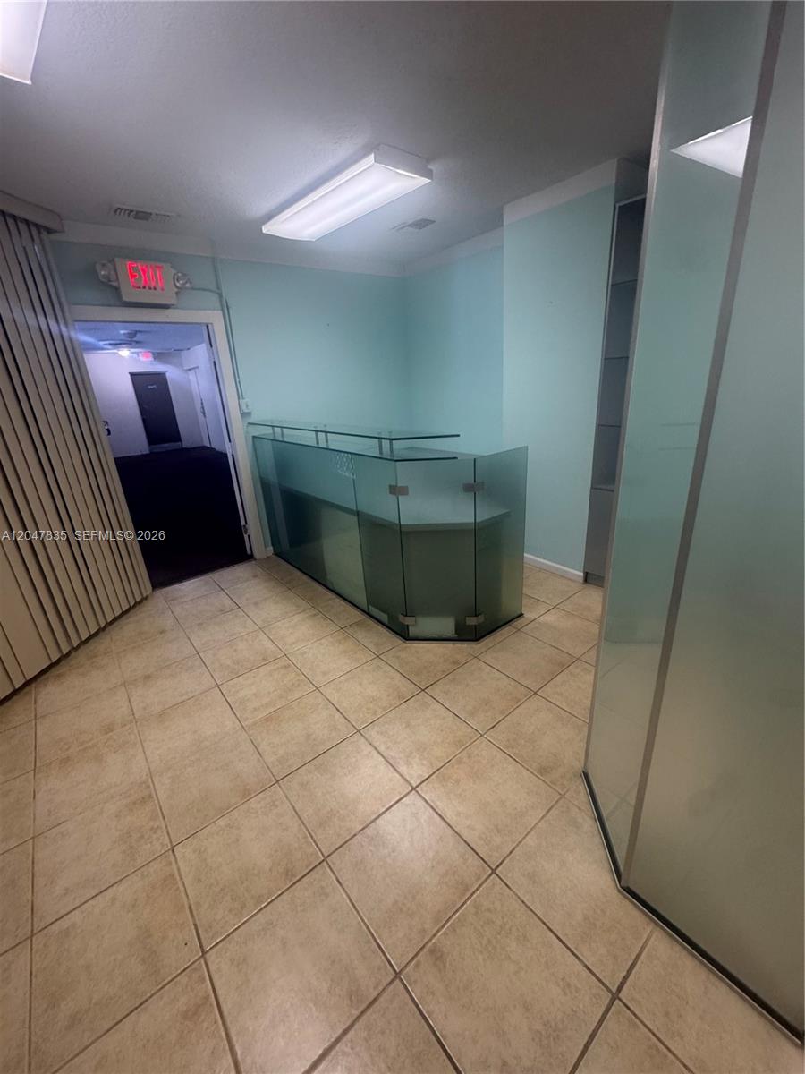 A12047835 Property Photo 3