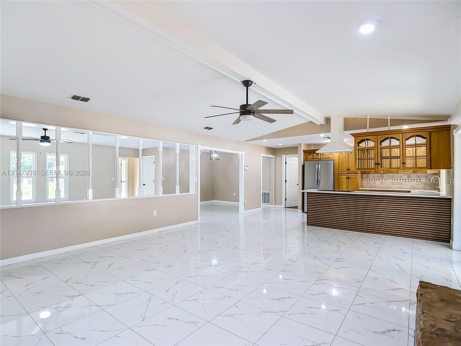 8209 Chaucer Drive Property Photo 10