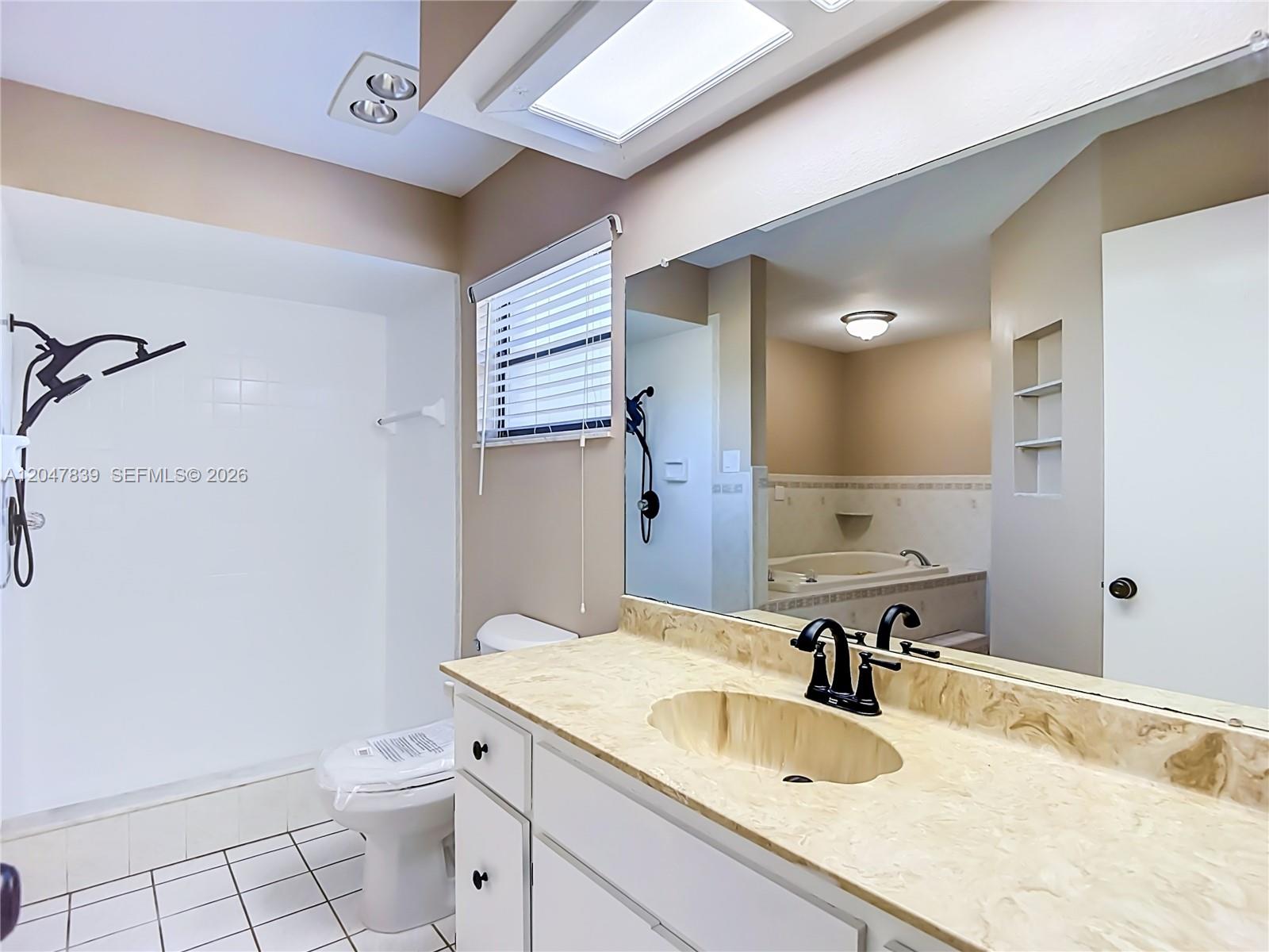 8209 Chaucer Drive Property Photo 19