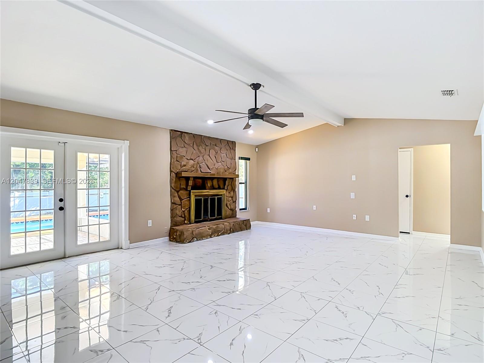 8209 Chaucer Drive Property Photo 27