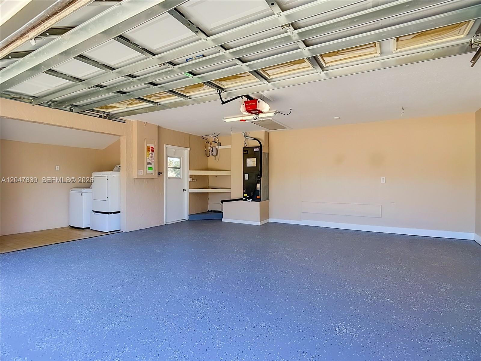 8209 Chaucer Drive Property Photo 40