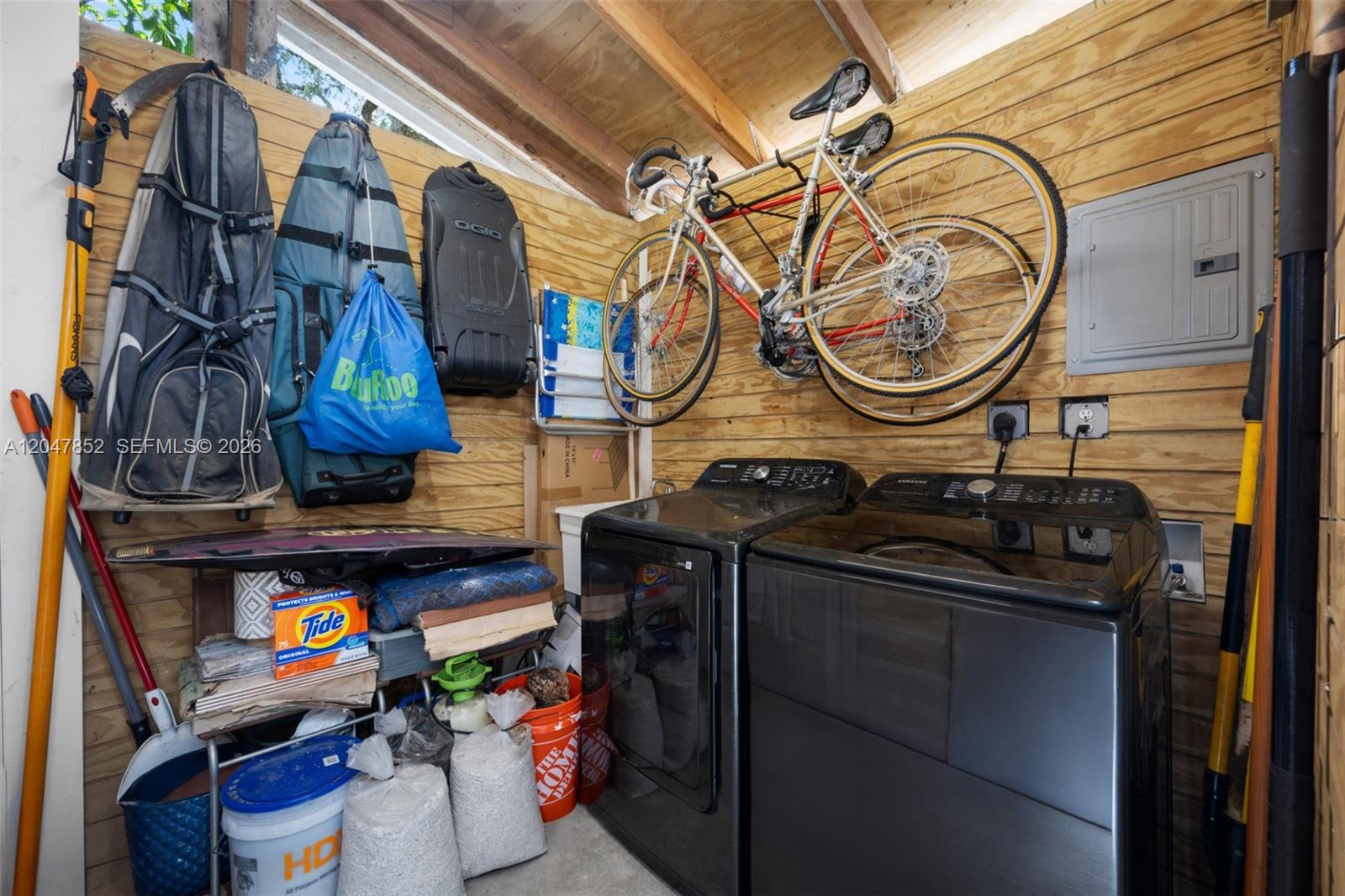 A12047852 Property Photo 19