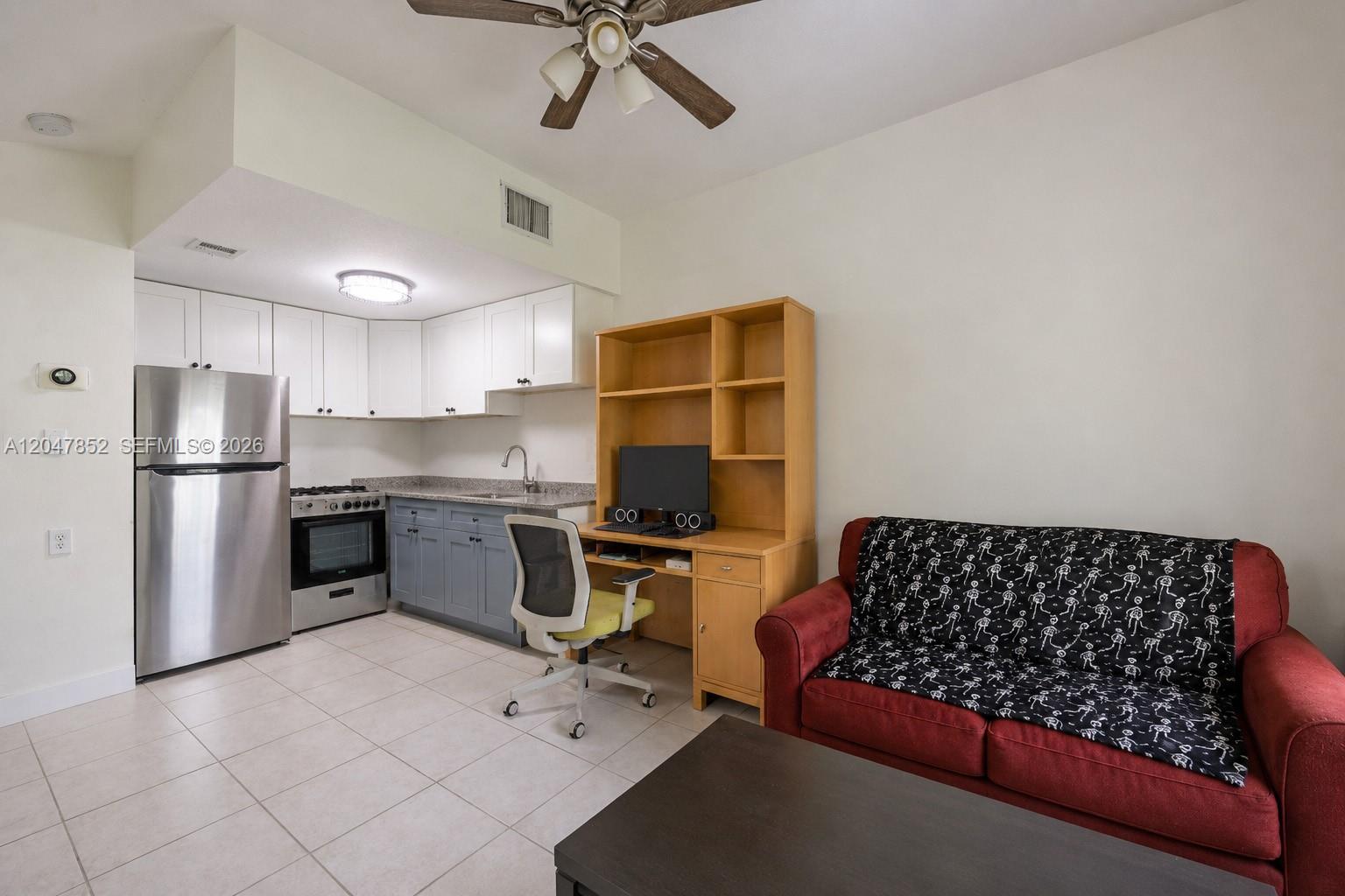 A12047852 Property Photo 28
