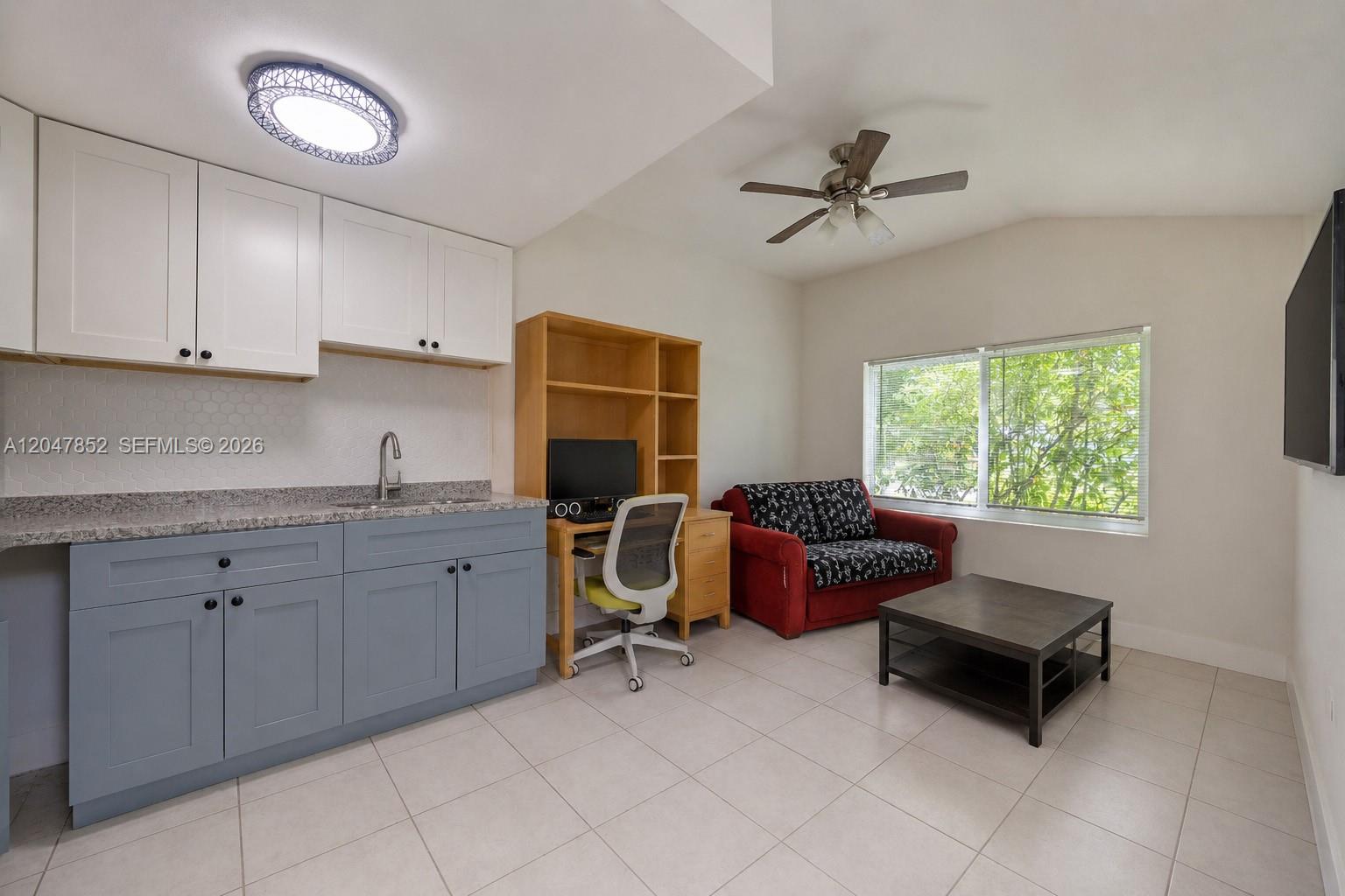 A12047852 Property Photo 32