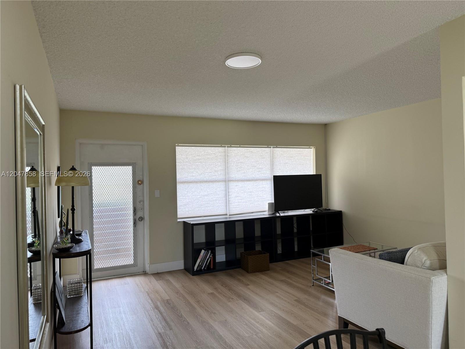 9101 Sunrise Lakes Boulevard 215 Property Photo 10