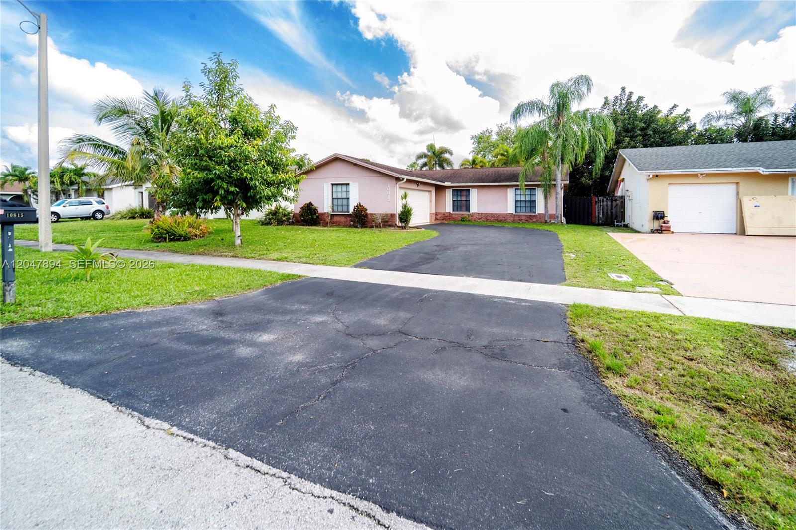 10815 Nw 26th Street Property Photo 2