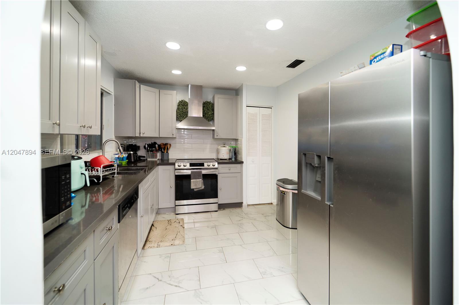 10815 Nw 26th Street Property Photo 5