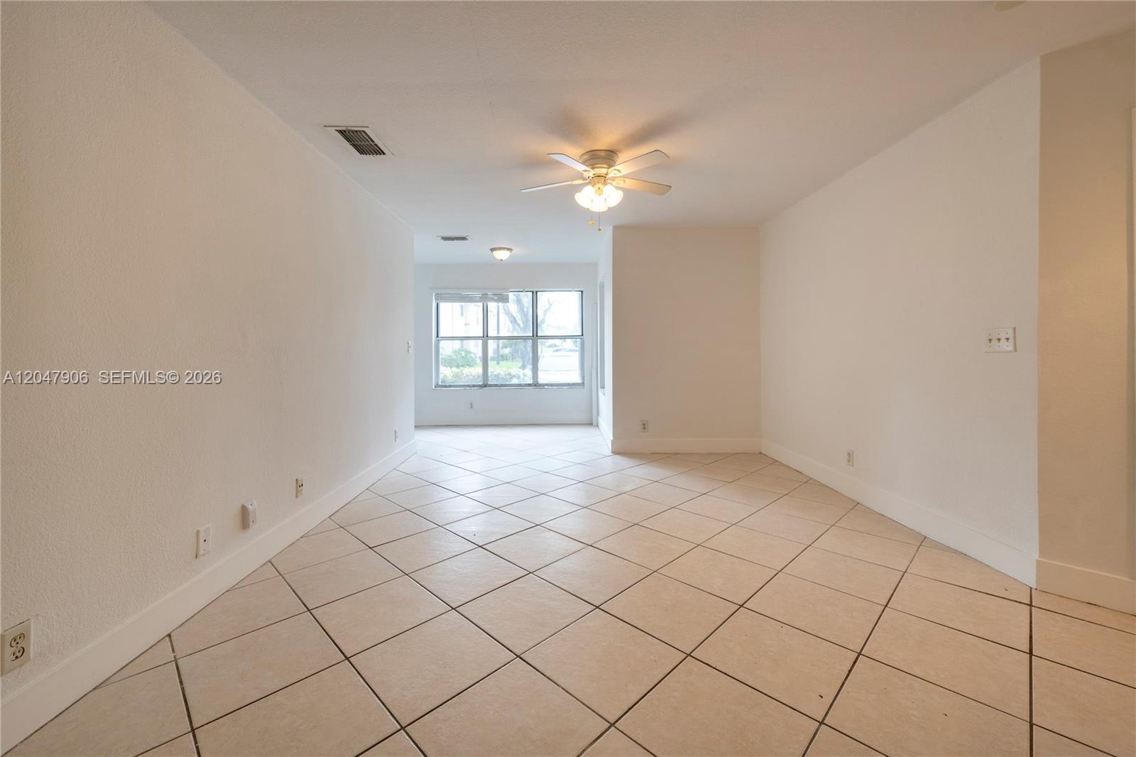 3480 N Pinewalk Drive N 116 Property Photo 4