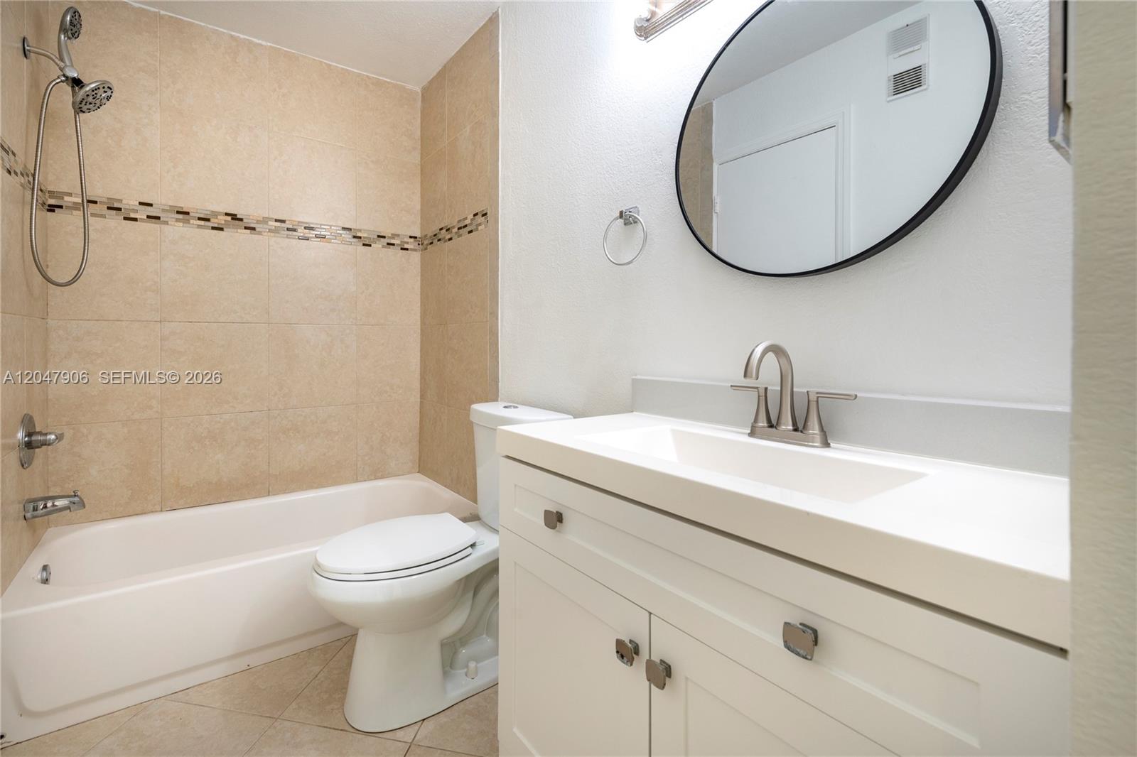 3480 N Pinewalk Drive N 116 Property Photo 15
