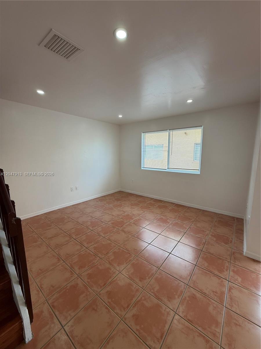6245 Kendale Lakes Circle 208 Property Photo 11