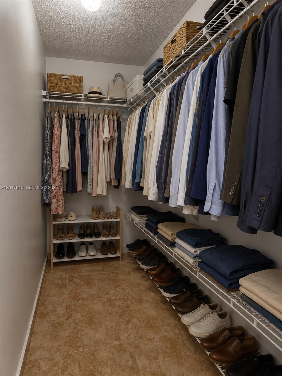 6245 Kendale Lakes Circle 208 Property Photo 19