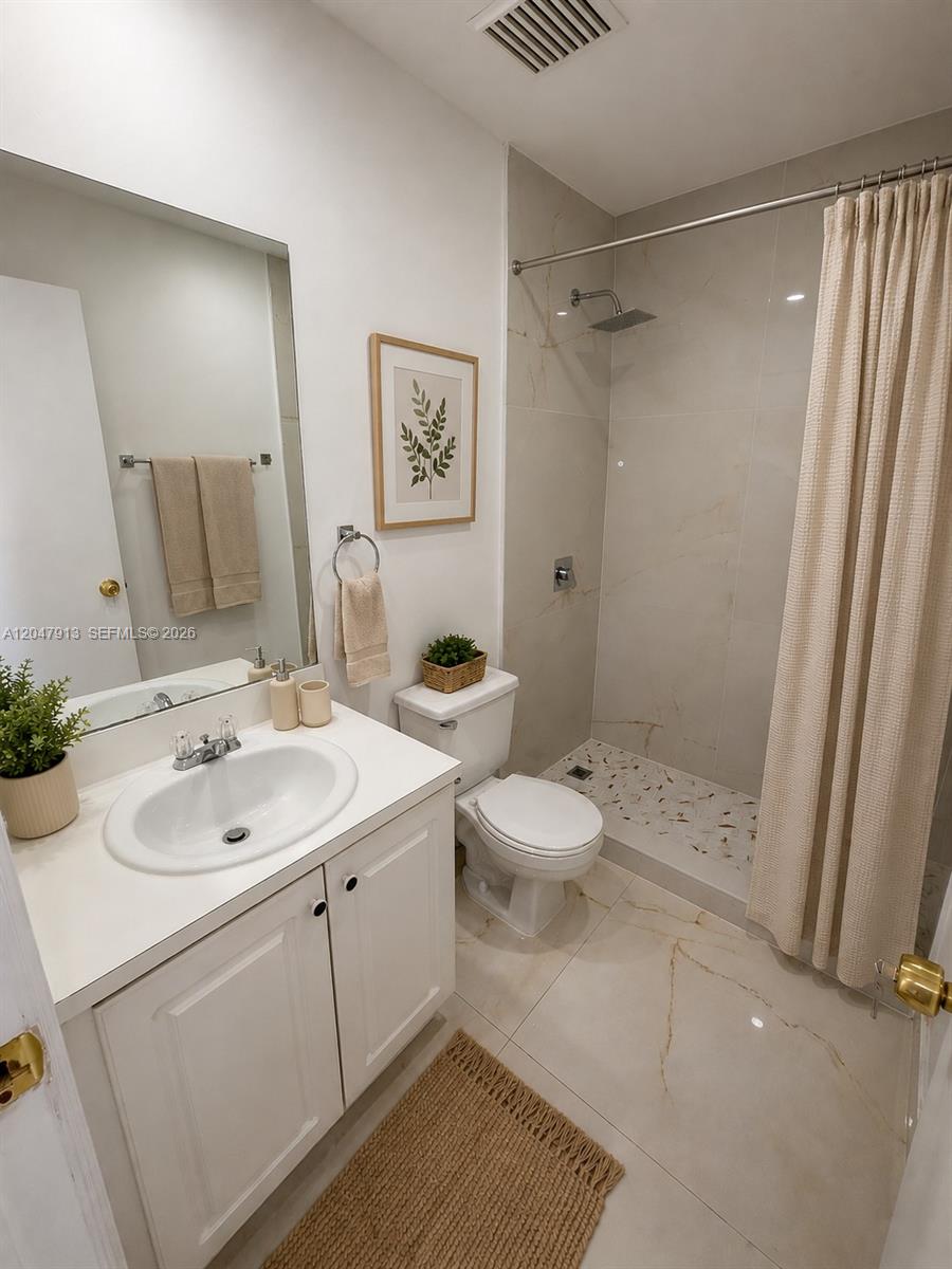 6245 Kendale Lakes Circle 208 Property Photo 32