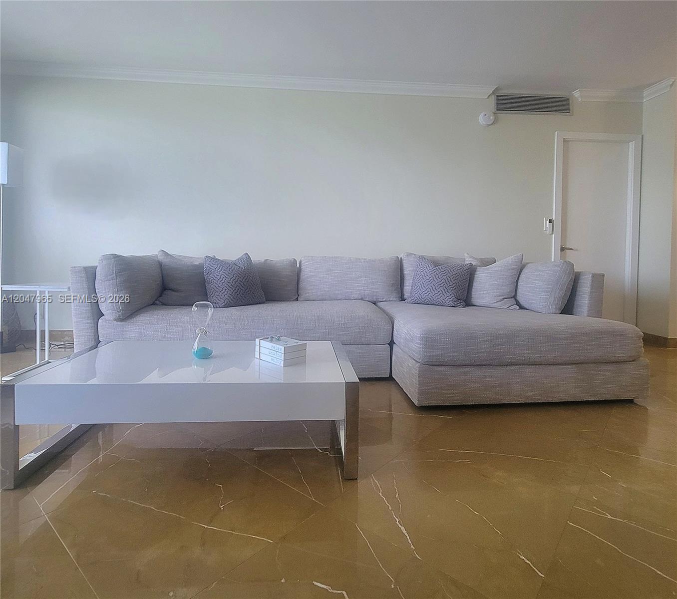 2030 S Ocean Drive 1718 Property Photo 6