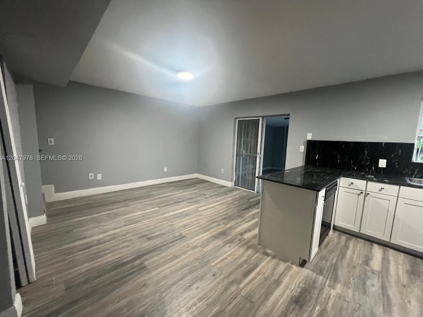 451 Ne 136th Street I-101 Property Photo 4