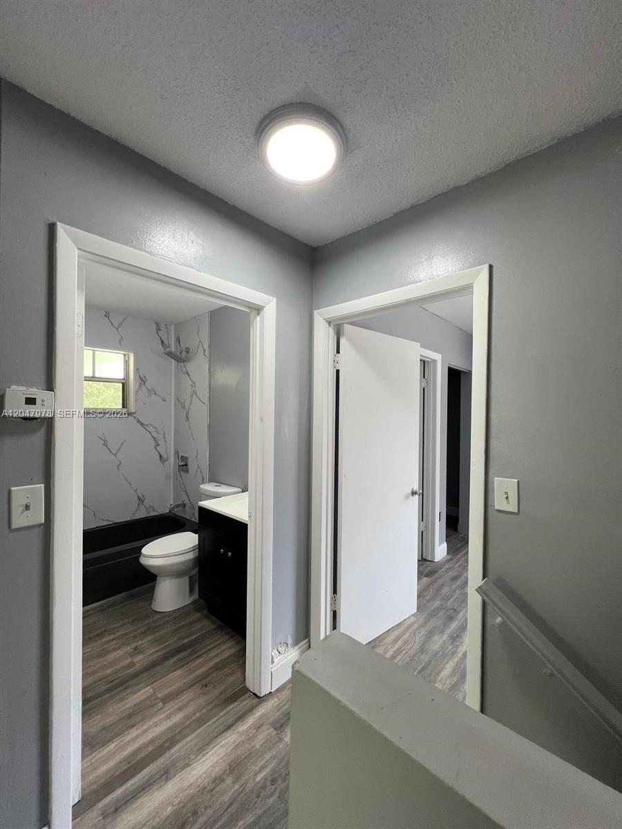 451 Ne 136th Street I-101 Property Photo 18