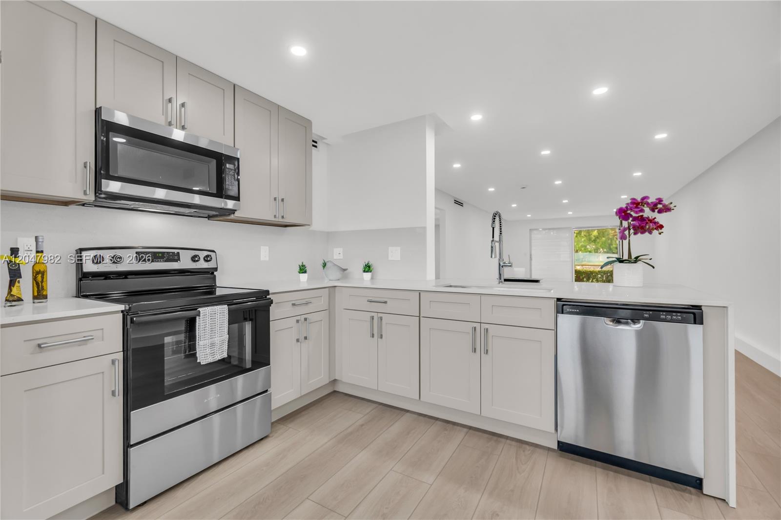 2101 Lucaya Bend E1