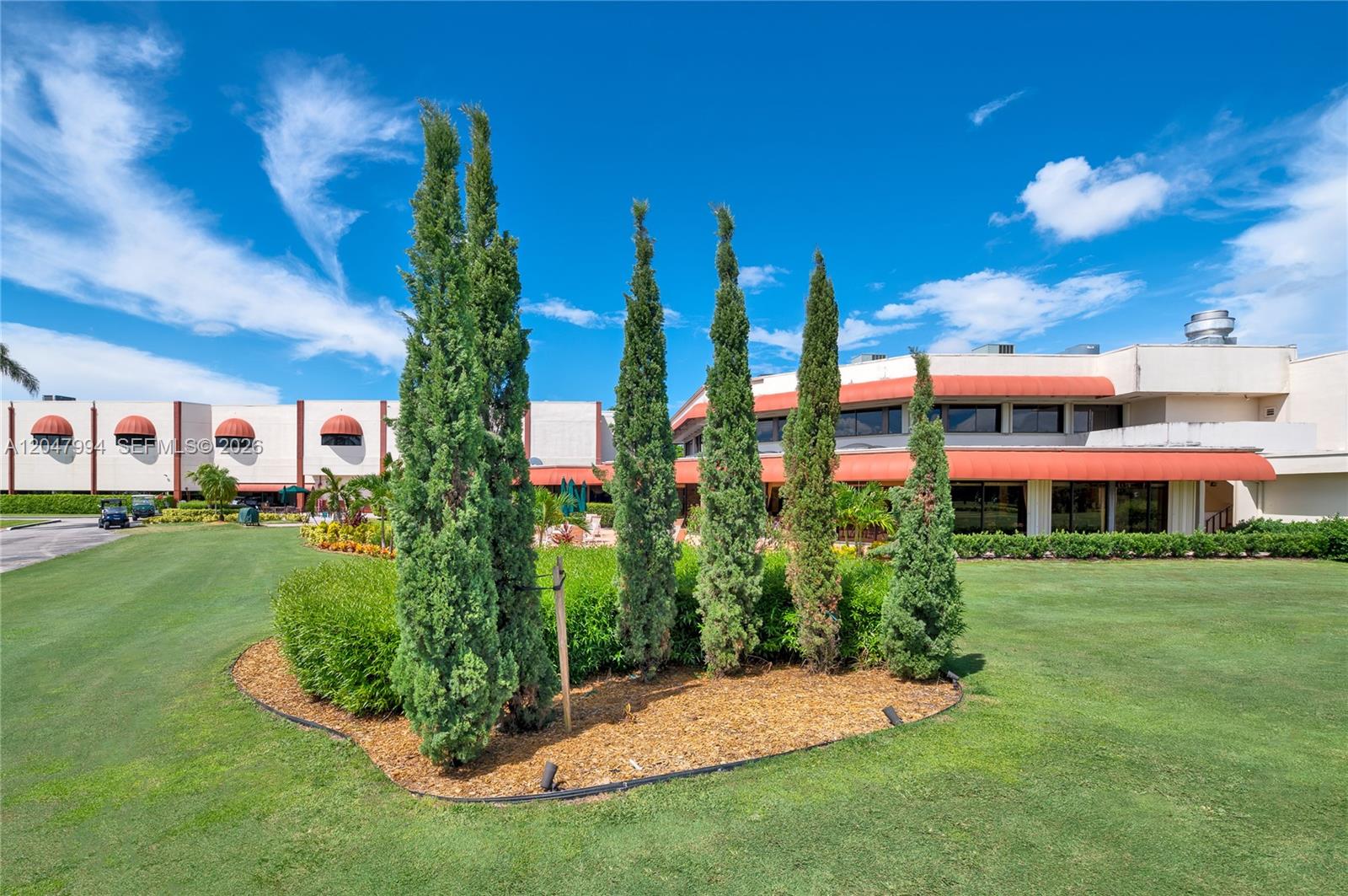 A12047994 Property Photo 3