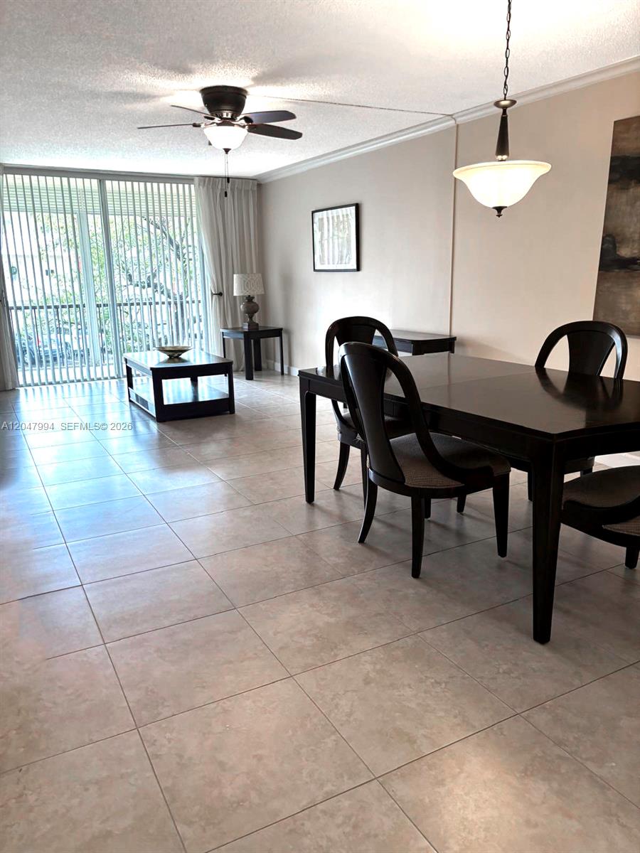 A12047994 Property Photo 13