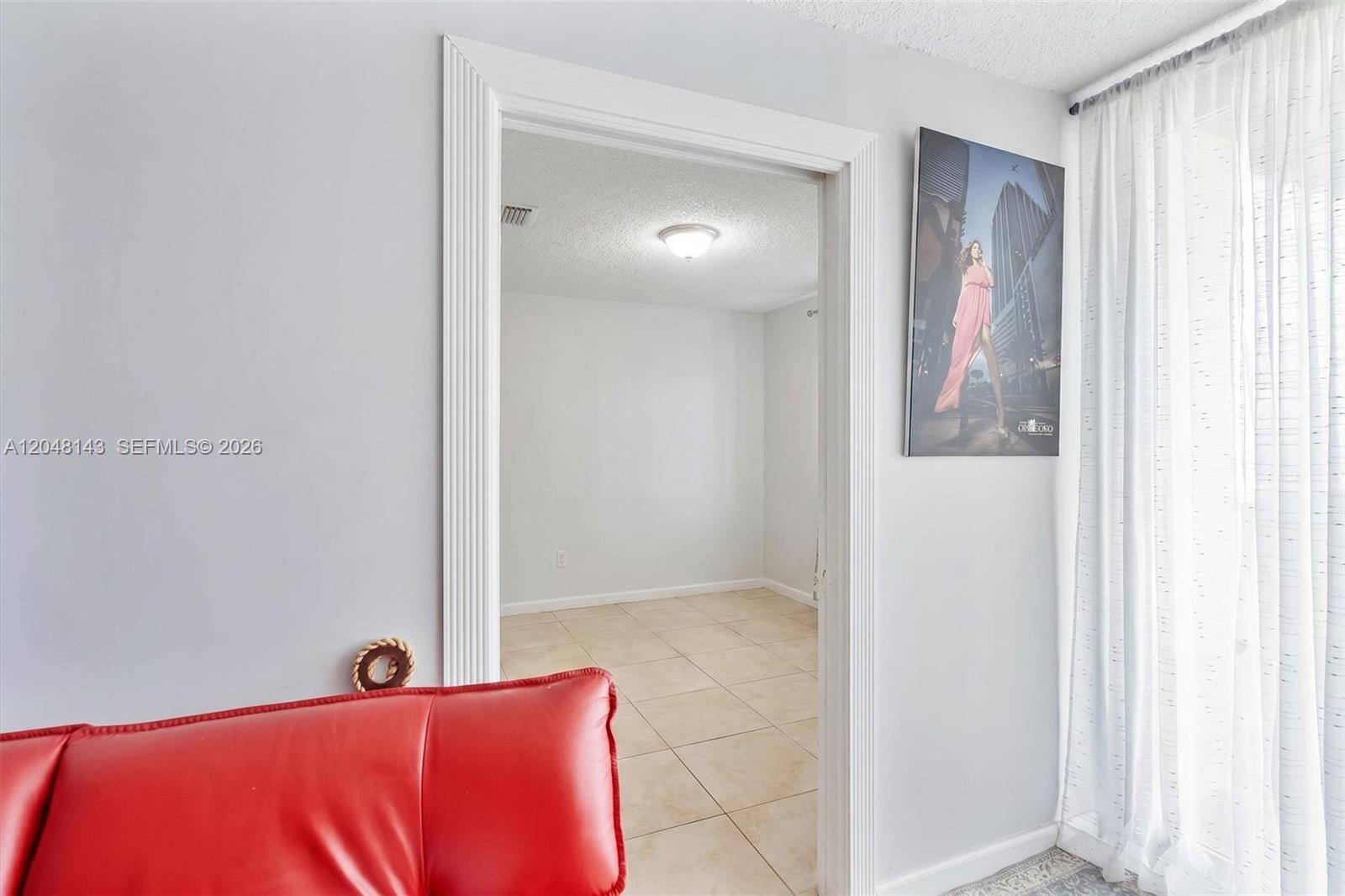 A12048143 Property Photo 6