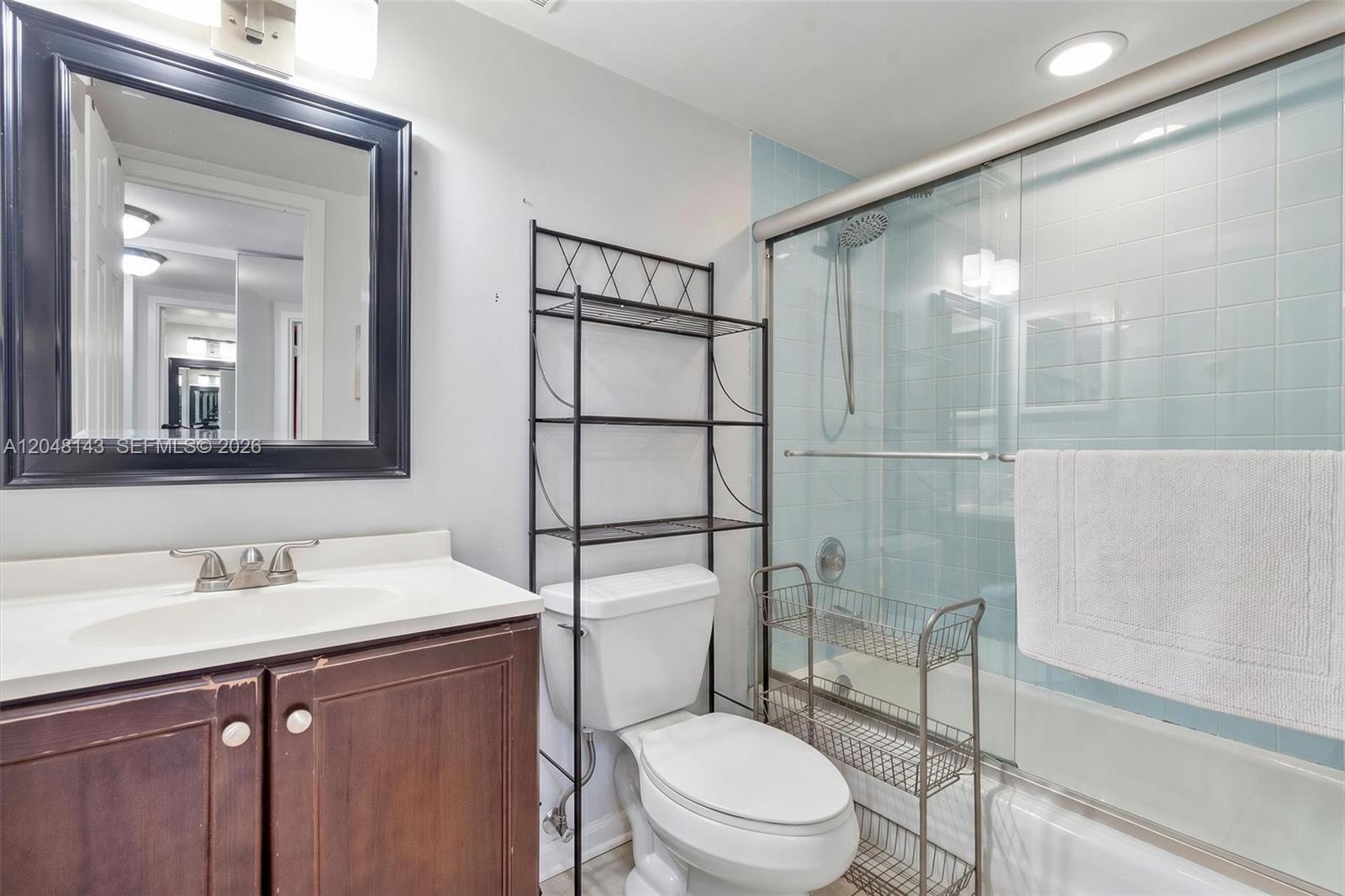 A12048143 Property Photo 9