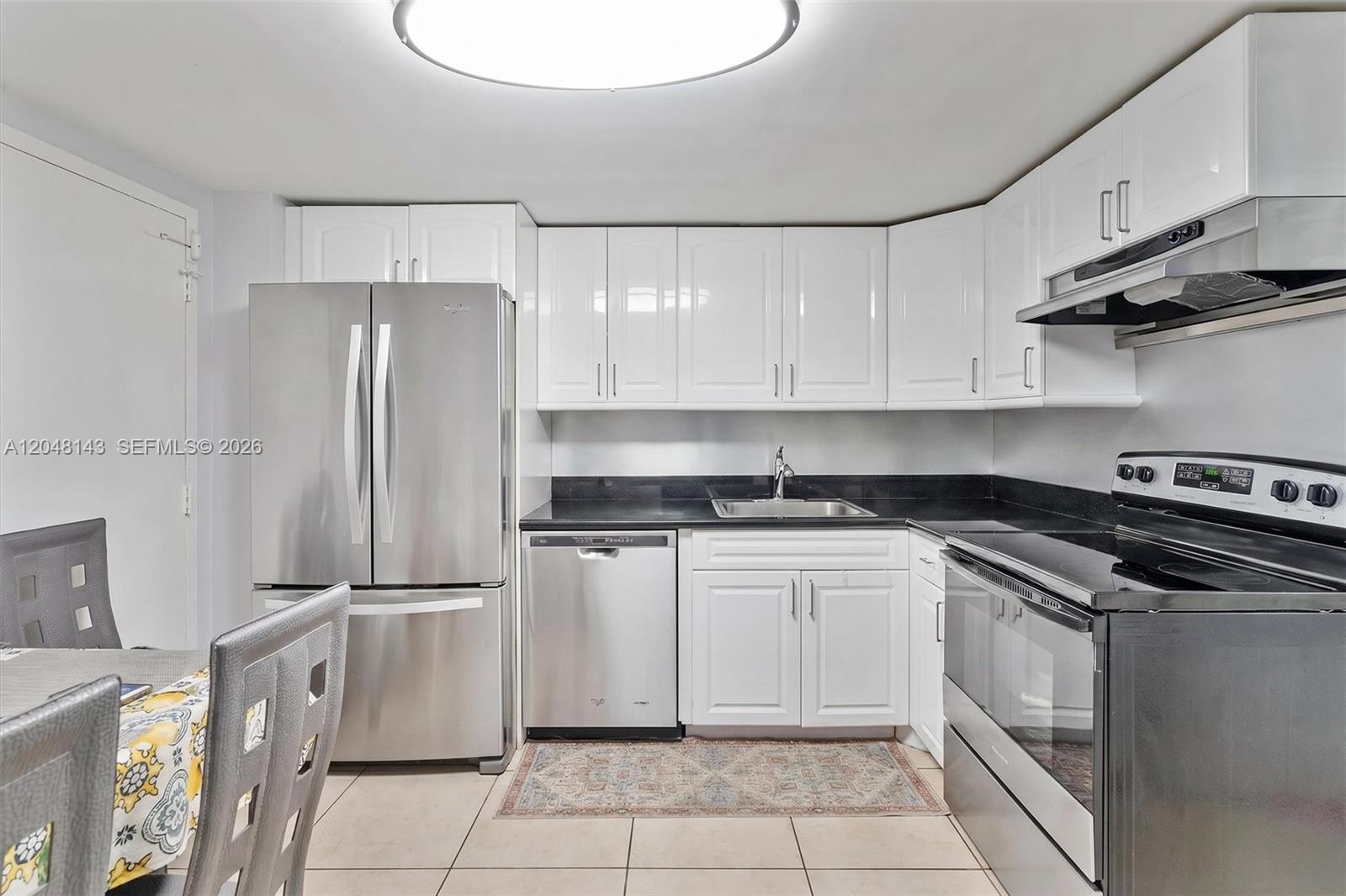 A12048143 Property Photo 11