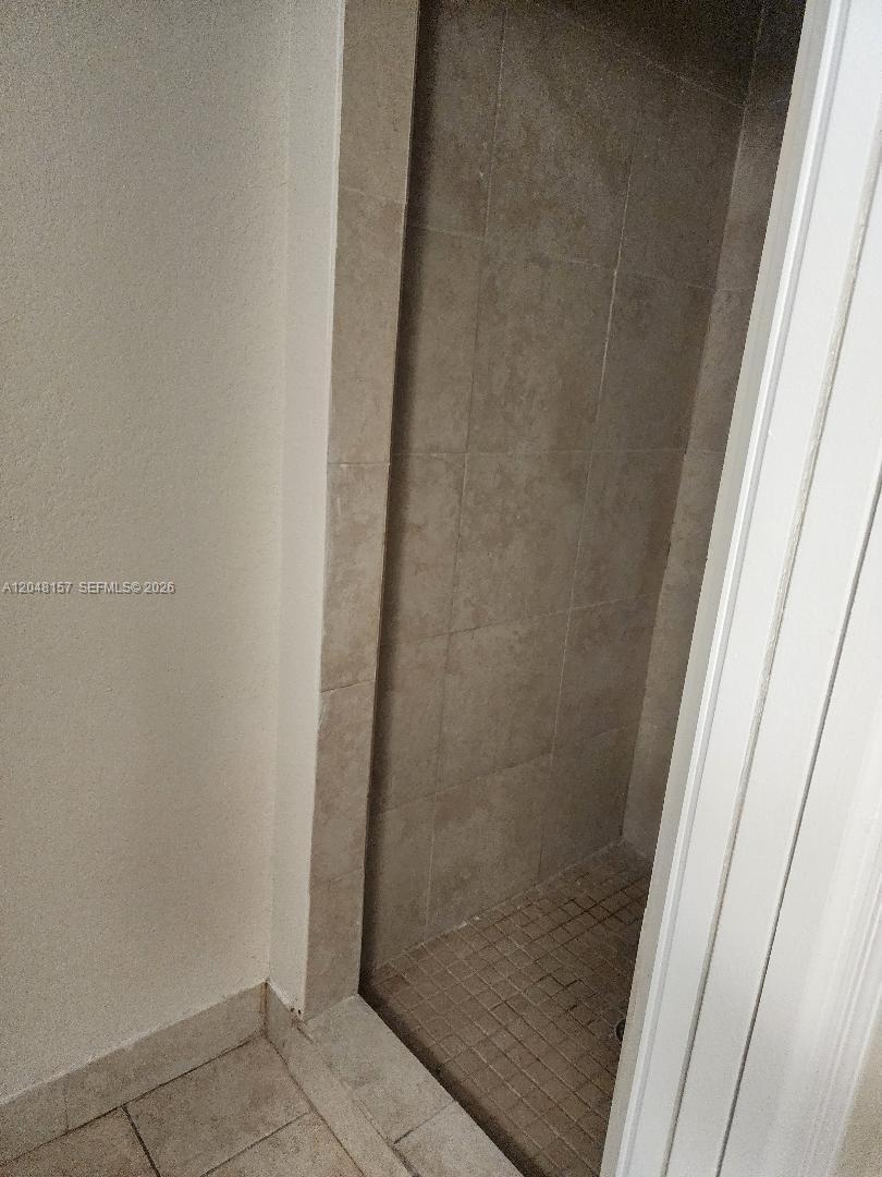 4740 Sw 14 Property Photo 5