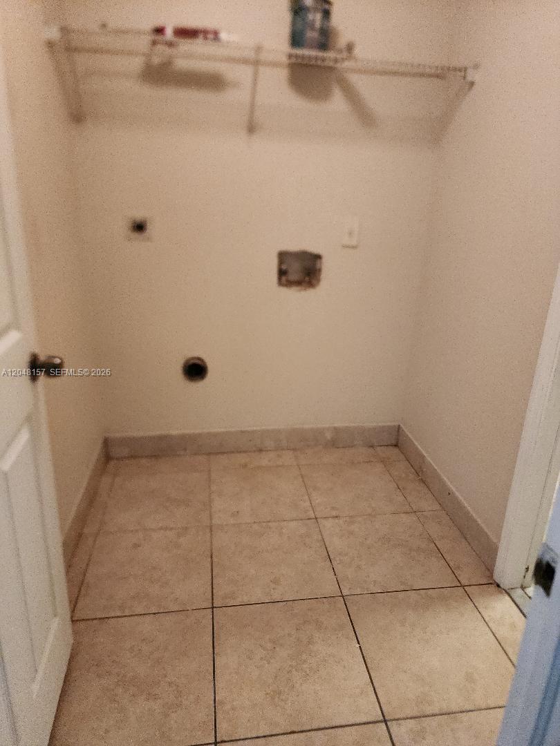 4740 Sw 14 Property Photo 13