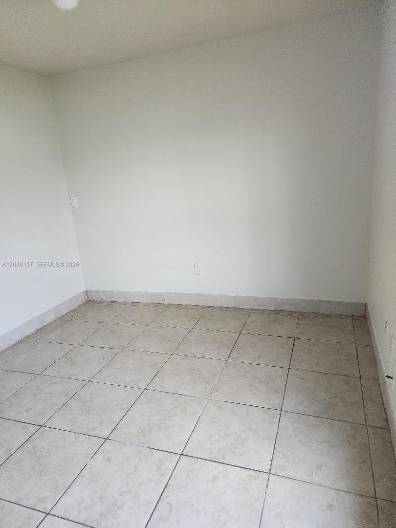 4740 Sw 14 Property Photo 23