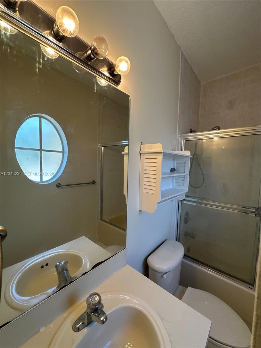 4952 Tradewinds Terrace 506 Property Photo 9