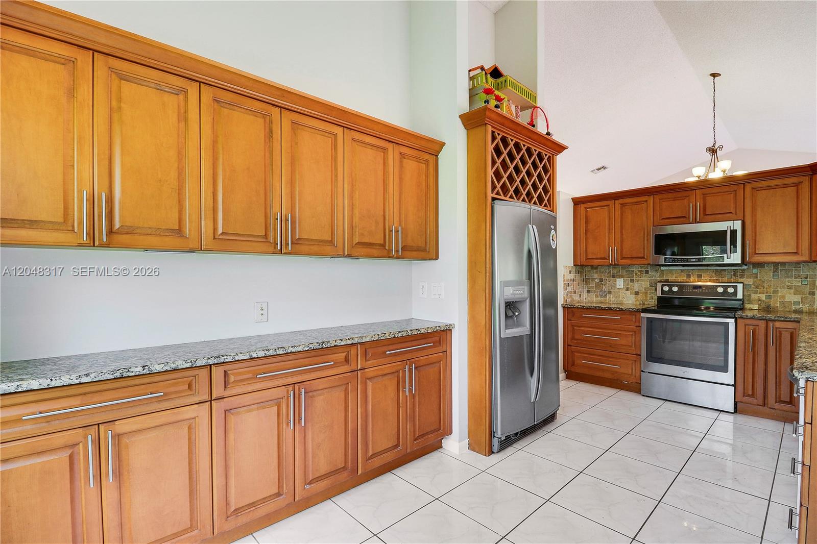 9496 Sun Pointe Drive Property Photo 14