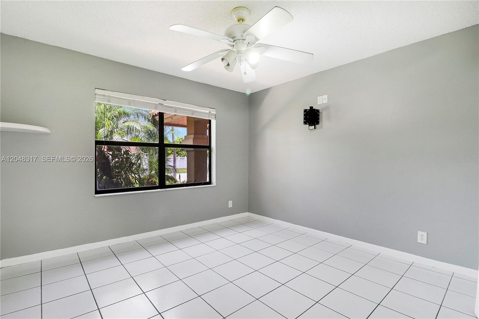 9496 Sun Pointe Drive Property Photo 18