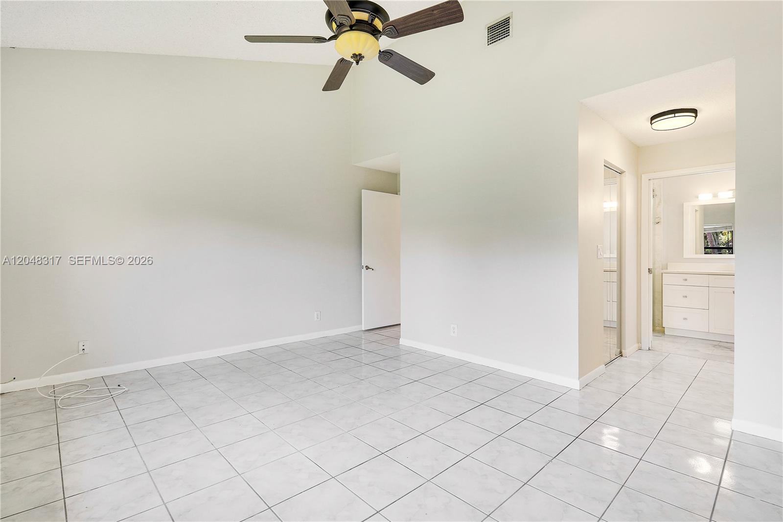 9496 Sun Pointe Drive Property Photo 24
