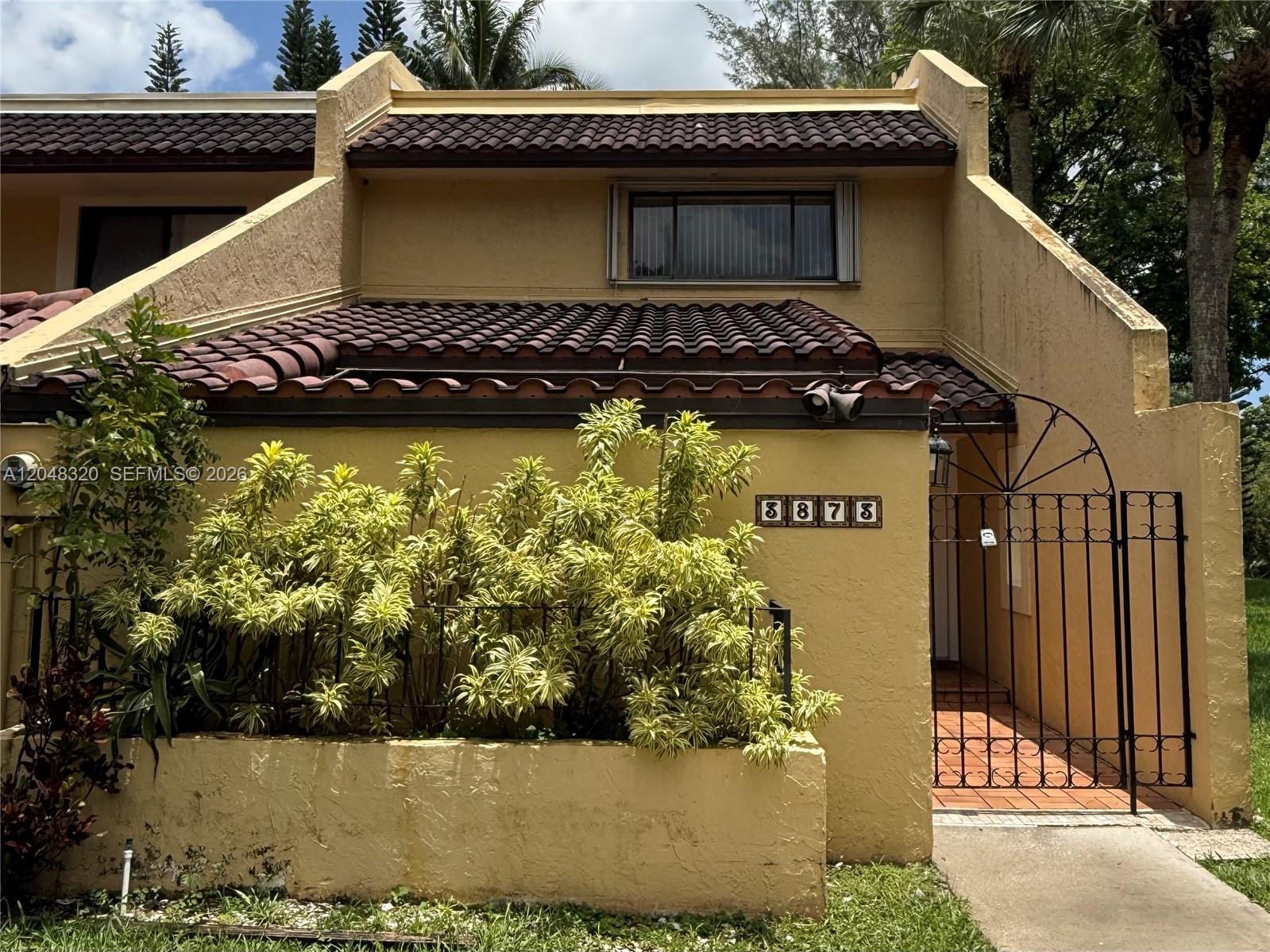 A12048320 Property Photo 1