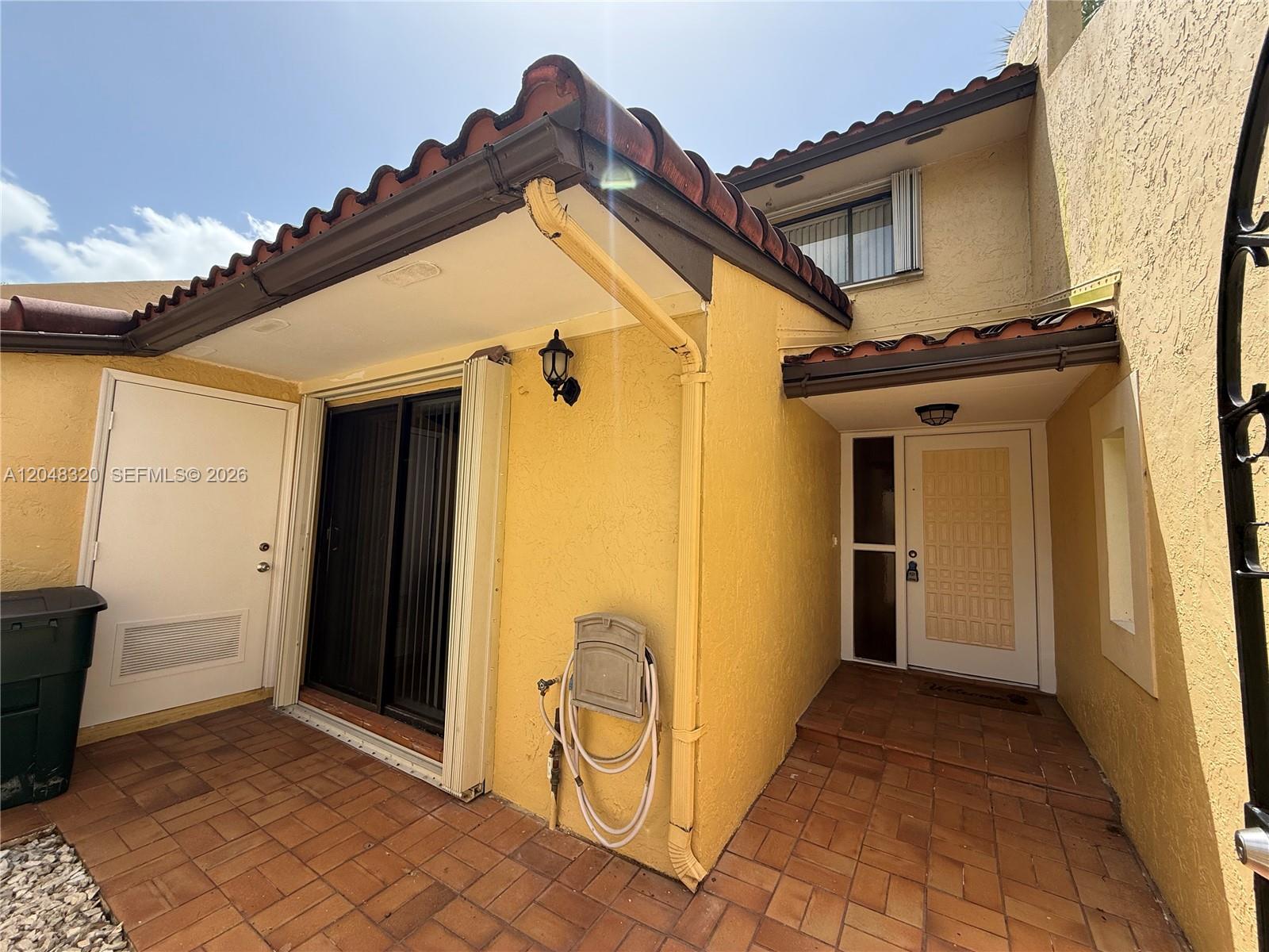 A12048320 Property Photo 2