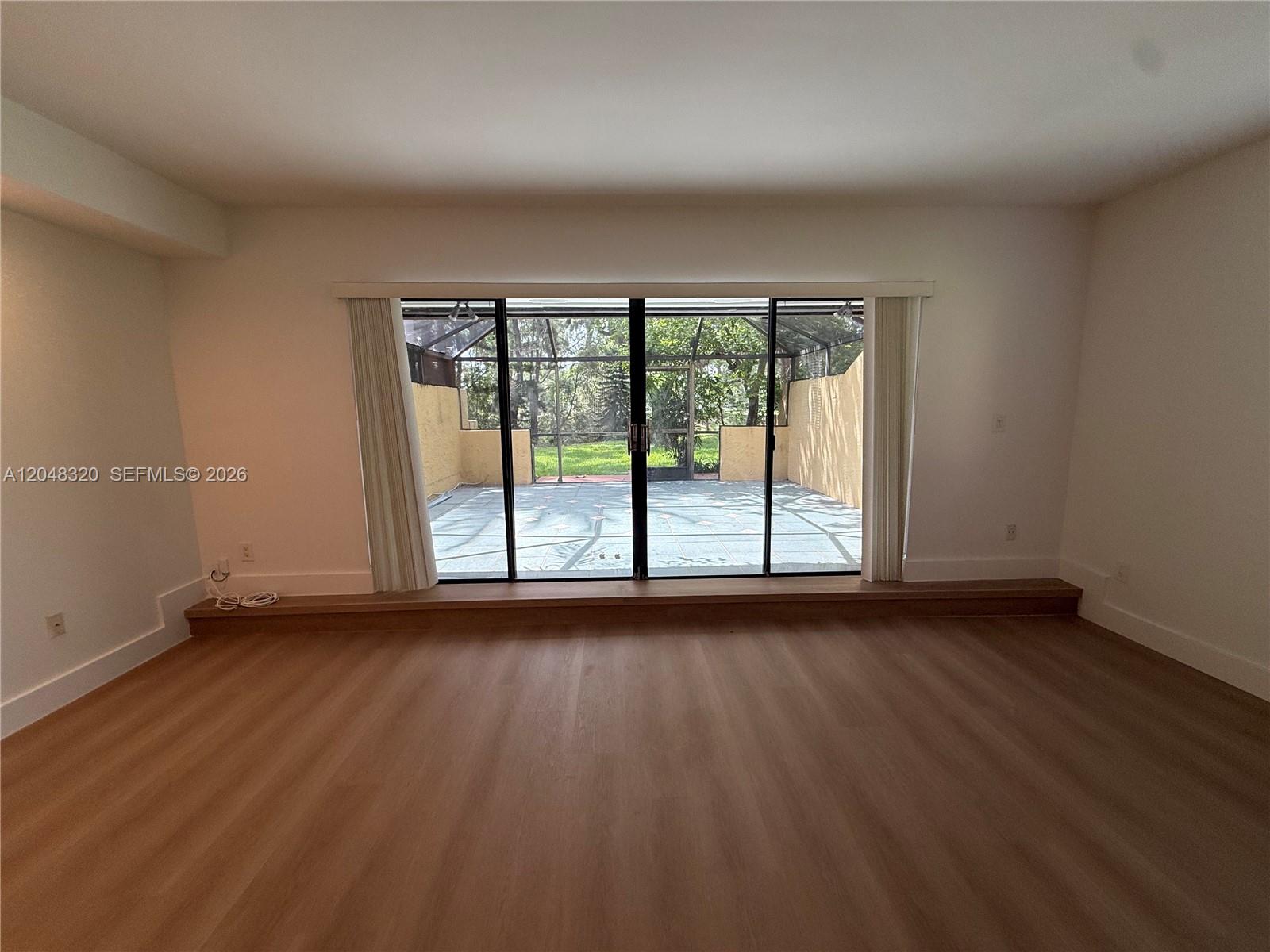 A12048320 Property Photo 7
