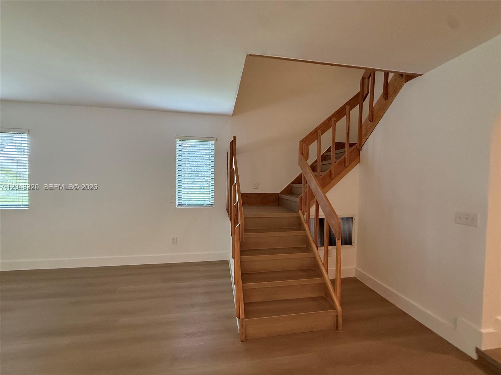 A12048320 Property Photo 15