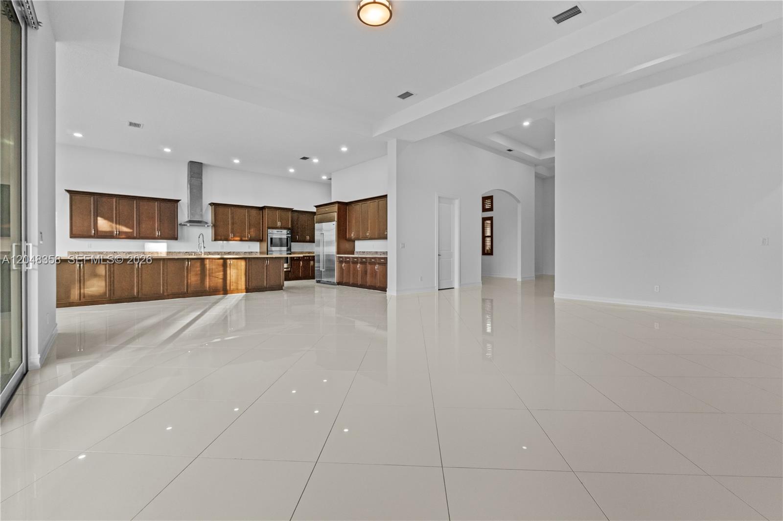 5301 S Sterling Ranch Circle Property Photo 18