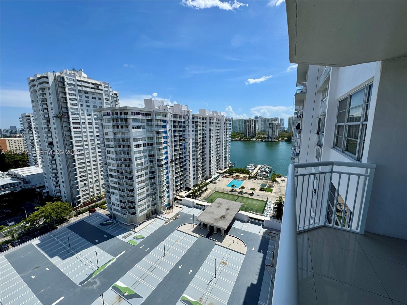 18011 Biscayne Boulevard 1802 Property Photo 16